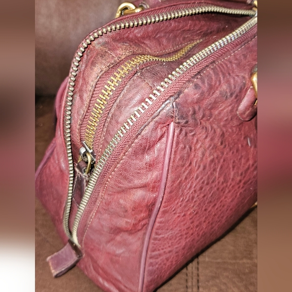 Marc Jacobs Washed up Lauren Burgundy Distressed Leather Satchel Crossbody Bag - Picture 14 of 16